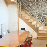 Grande Maison Idealement Situee: Les Aromes Vakantiehuis *