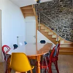 Grande Maison Idealement Situee: Les Aromes Vakantiehuis *