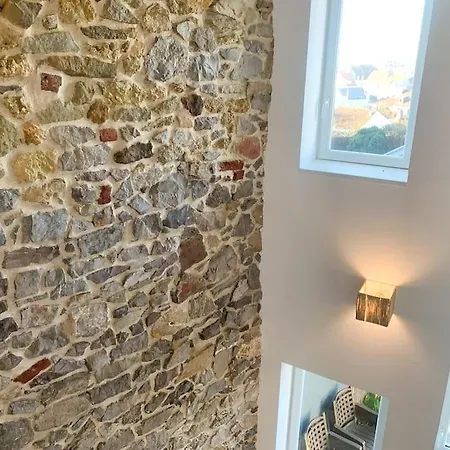 Grande Maison Idéalement Située: Les Arômes Hébergement de vacances Wimereux