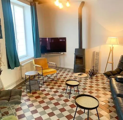 Grande Maison Idealement Situee: Les Aromes Ferienhaus