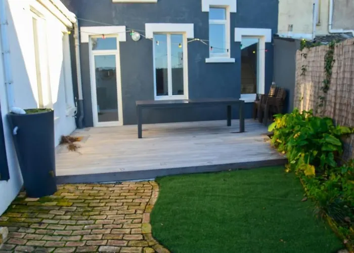 Ferienhaus Grande Maison Idealement Situee: Les Aromes *